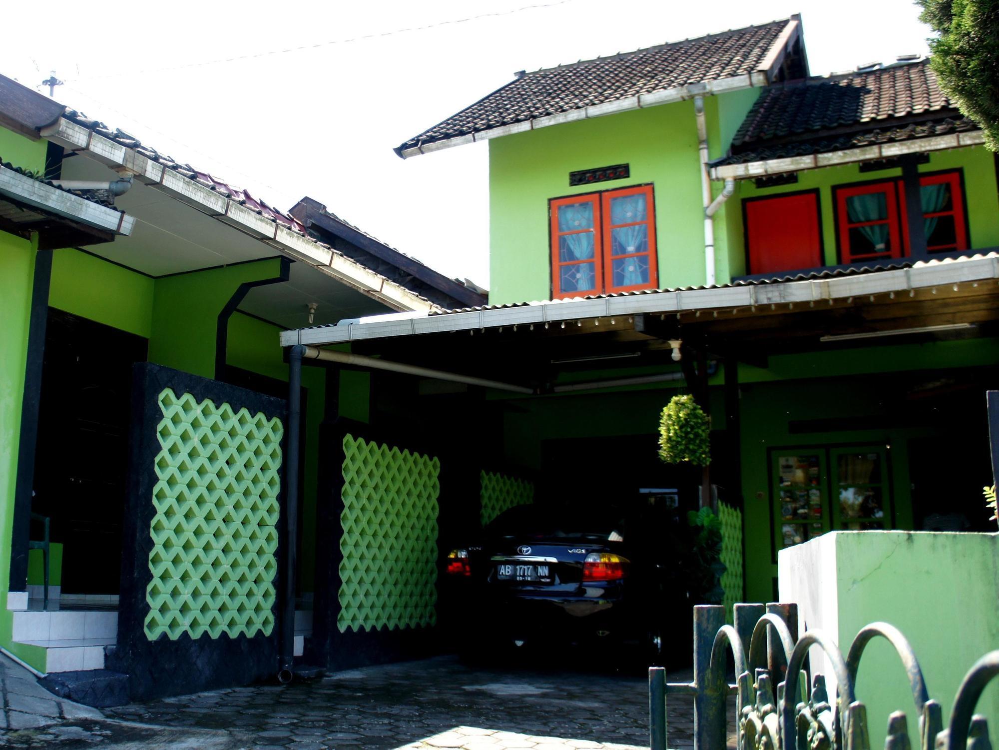 Bayu Murti Homestay Jogyakarta Zewnętrze zdjęcie
